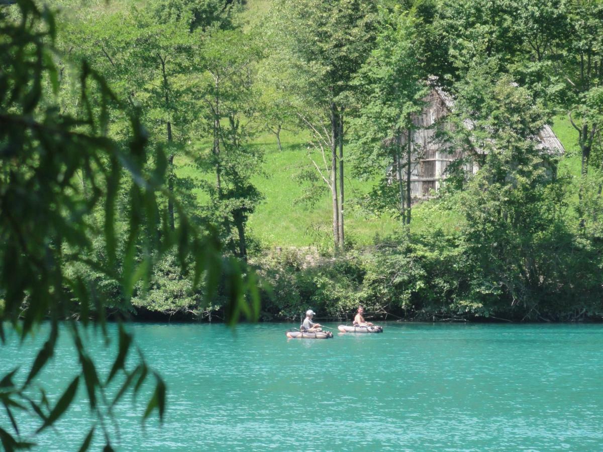Apartma Jezero 모스트나소시 외부 사진